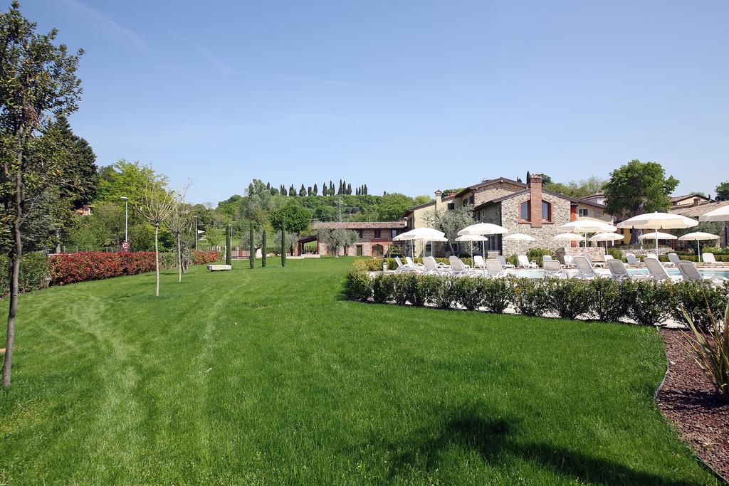 Residence Borgo Mondragon Lazise Exterior photo