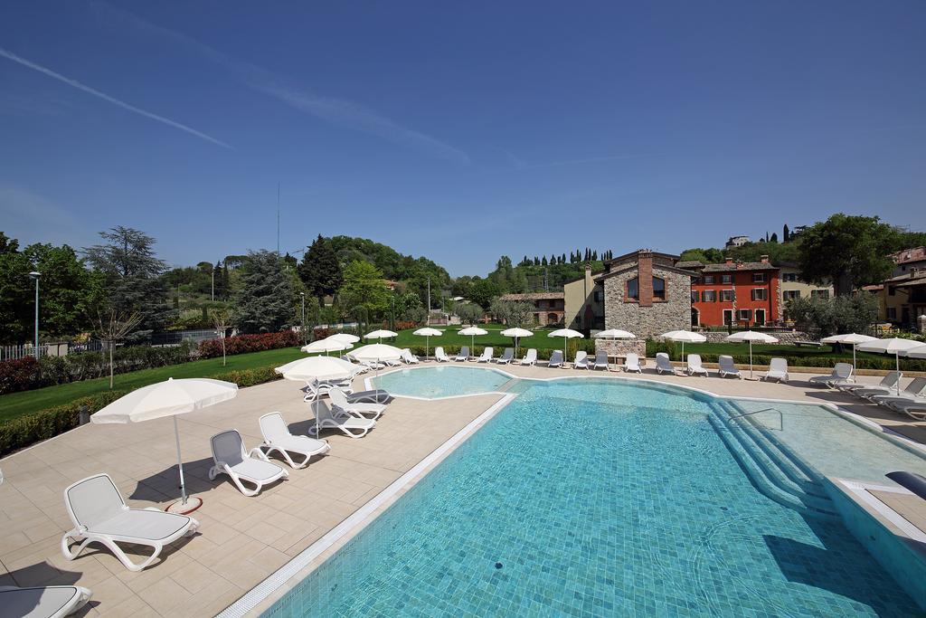 Residence Borgo Mondragon Lazise Exterior photo