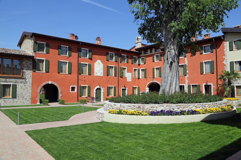 Residence Borgo Mondragon Lazise Exterior photo