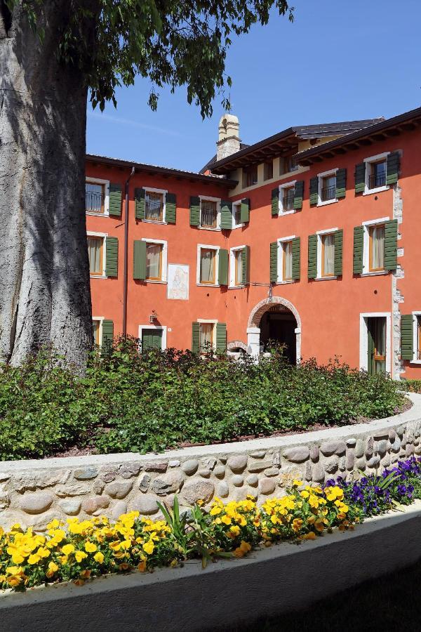 Residence Borgo Mondragon Lazise Exterior photo